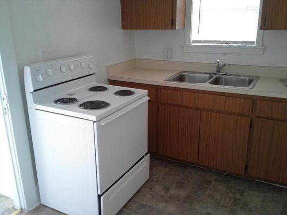 3rd image of 510 26th St S