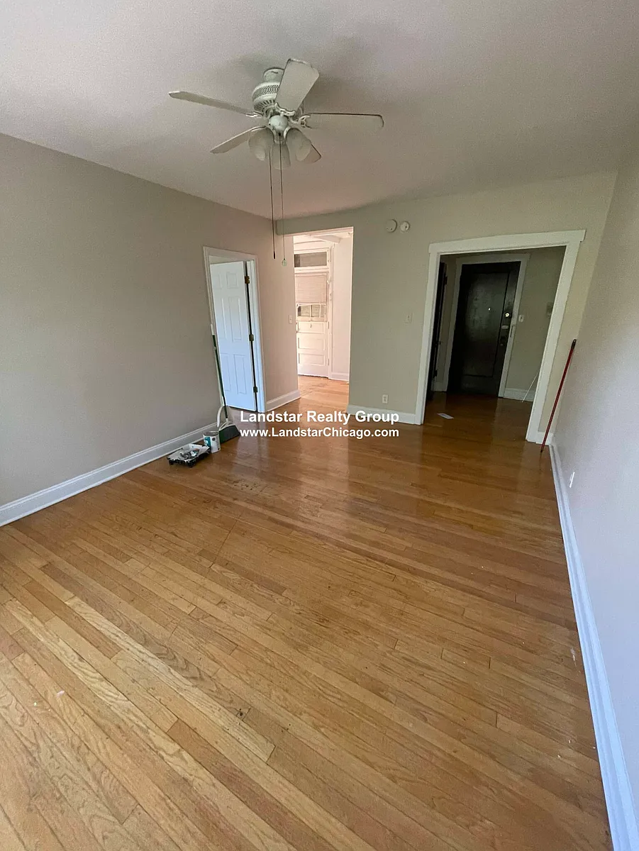 Building Photo - 800 Sherman Ave #3A