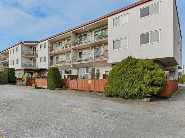 3043 270th St #102B, Langley, BC V4W 3M2