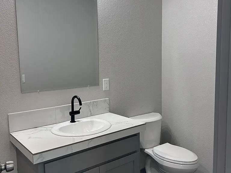 6055 Looney Ln SW — Photo 11
