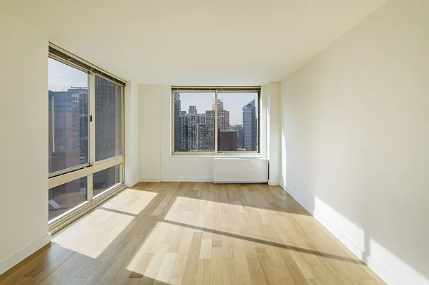 Rented by The Moinian Group | media 20