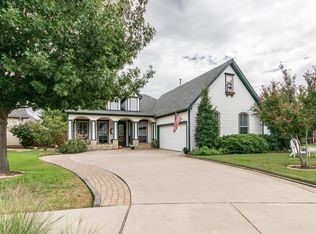 520 Dooley Ct, Grapevine, TX 76051