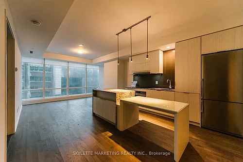 1 Bloor St E #422 Photo 1