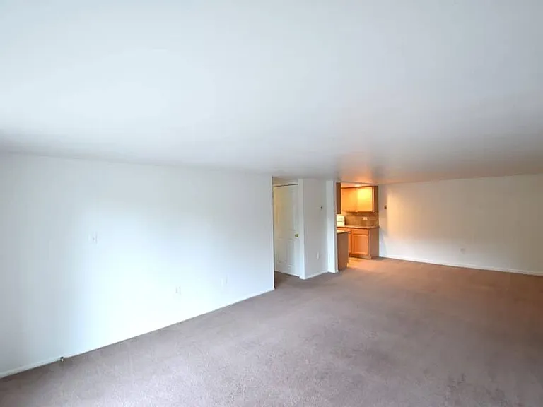 4440 Laguna Pl #309 — Photo 4