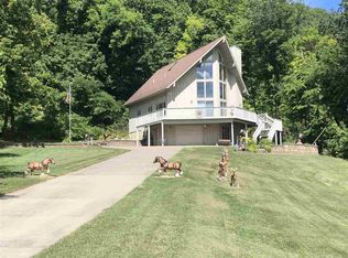 110 Great River Rd, Guttenberg, IA 52052