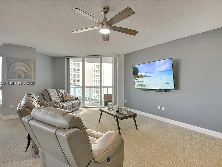 231 Riverside Dr #510 — Photo 7