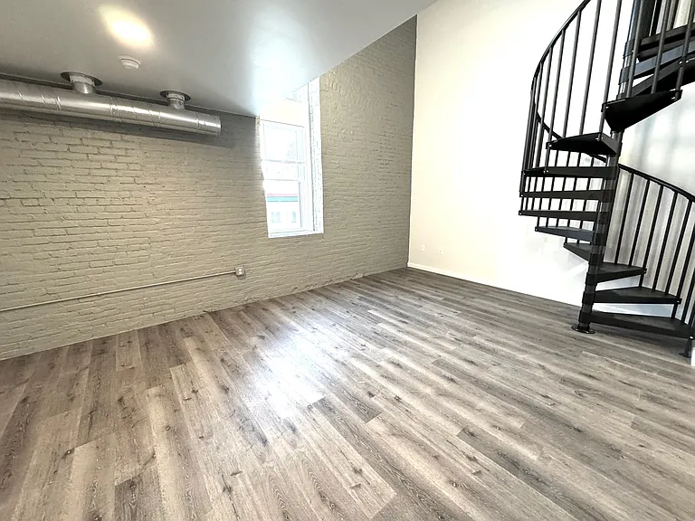 810 Monocacy St #207 — Photo 29