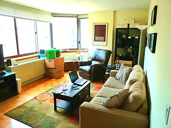 Rented by Manhattan Spaces