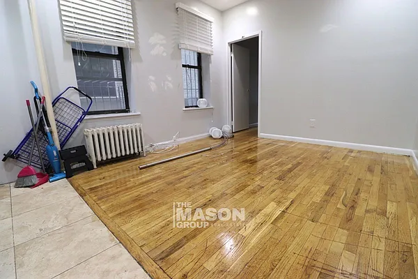 Rented by Mason Group LLC | media 33