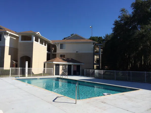 3921 SW 34th St APT 216, Gainesville, FL 32608