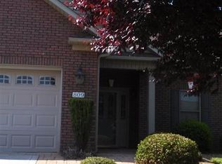 809 3rd St NE, Conover, NC 28613