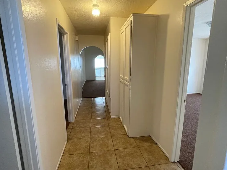 10246 Arroyo Ave — Photo 11