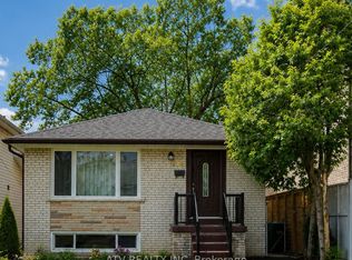 1064 Eastmount Ave E, Mississauga, ON L5E1Z3