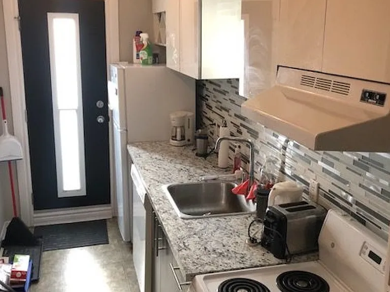 66 Russell Ave #2 — Photo 5