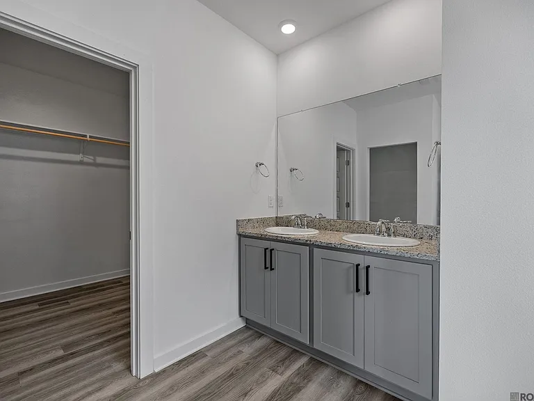 12856 Silverbell Ave — Photo 12