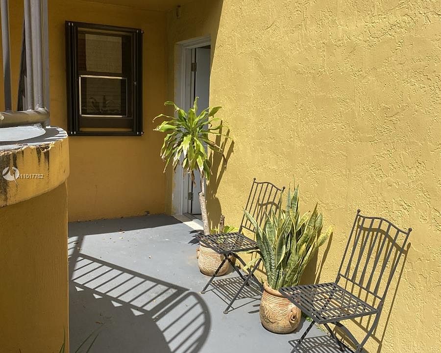 1st image of 680 NW 114th Ave APT 102