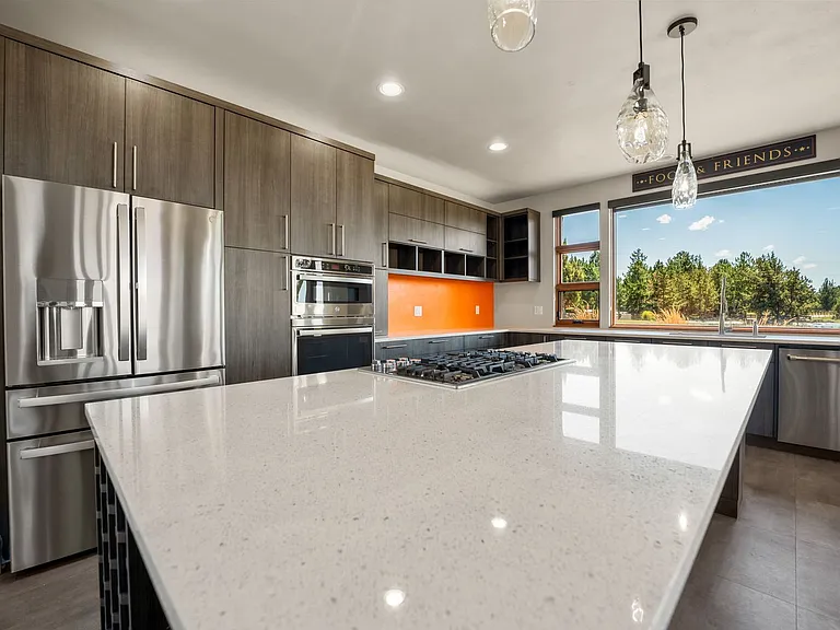 64144 Pioneer Loop — Photo 14
