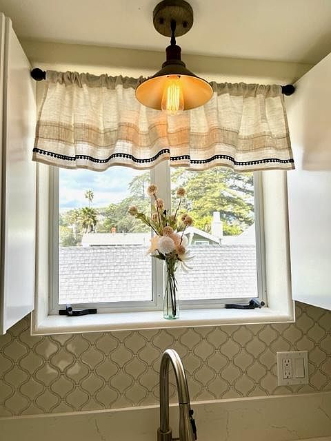 1st image of 126 N 8th St #126