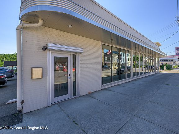 2nd image of 749-803 Warren Street