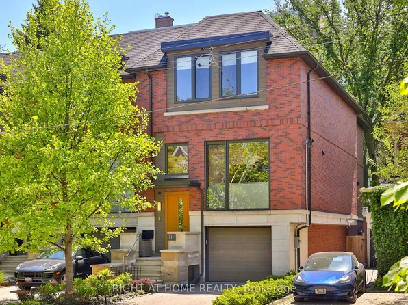 71 Heath St W, Toronto, ON M4V 1T2