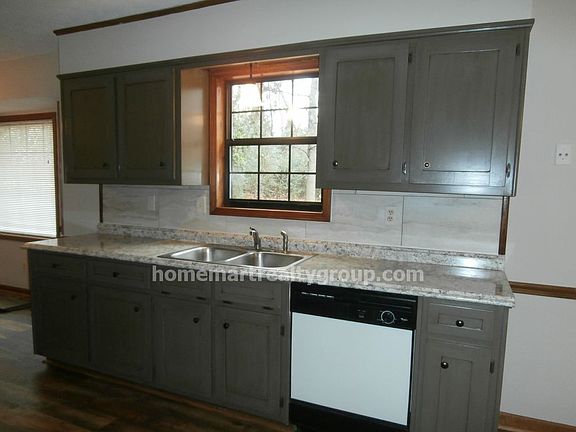 4th image of 857 Majestic Ct