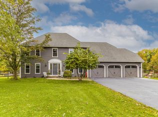 5N880 Dunham Cir, Wayne, IL 60184