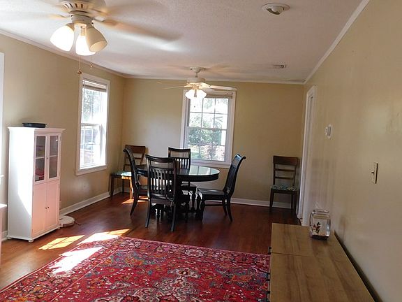 4th image of 1609 Garland Pl