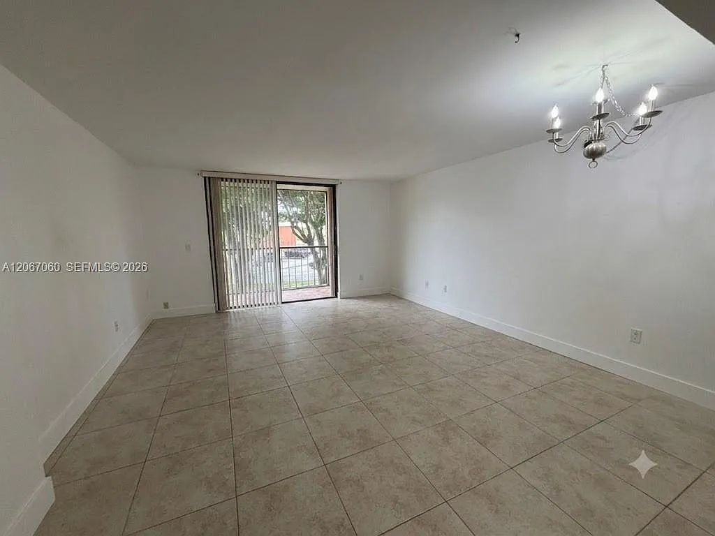The Horizons Condo #5 — Photo 3