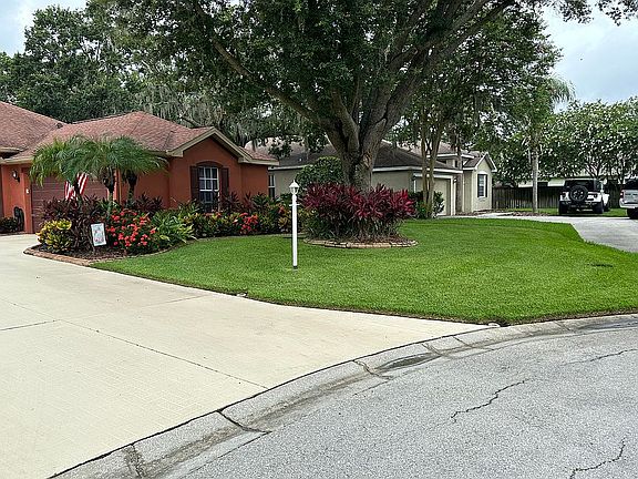 4th image of 2803 Brooke Pines Ct