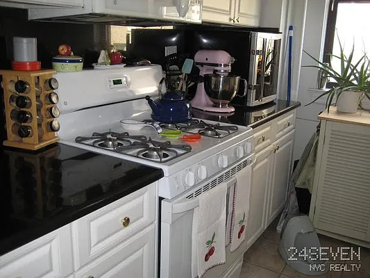 Rented by 24 7 NYC Realty Inc. | media 21