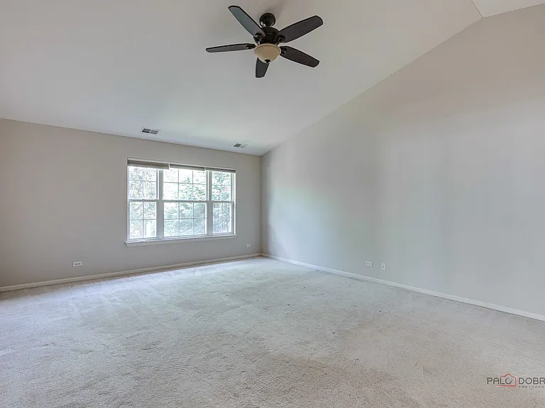 552 Saddlebrook Ln — Photo 25
