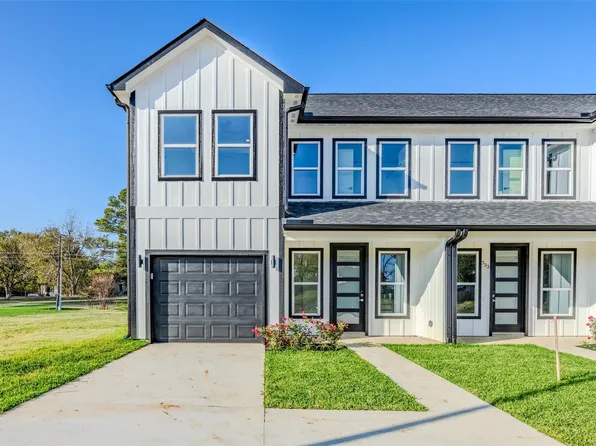 737 Ebenezer Ln, Brenham, TX 77833