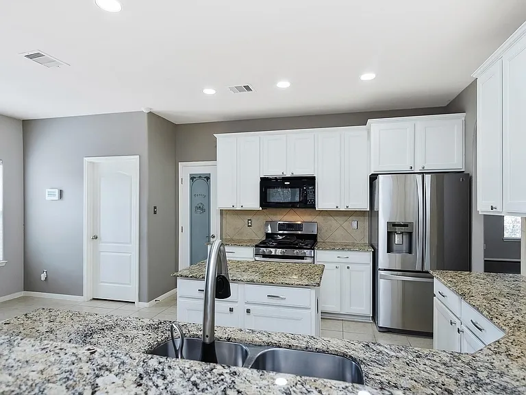 602 Blue Oasis Ct — Photo 21