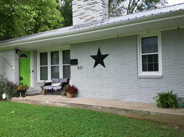 421 Young St, Columbia, KY 42728