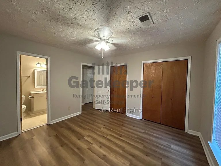 115 Meadowbrook Ct #A — Photo 6