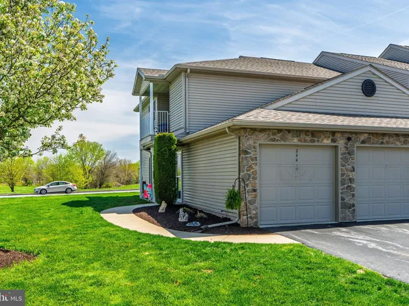 244 Thrush Dr, Hummelstown, PA 17036