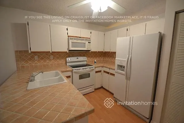774 Cumberland Ter Davie, FL 33325 — Photo 3