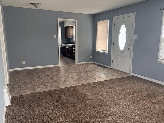 4th image of 904 N 12th St