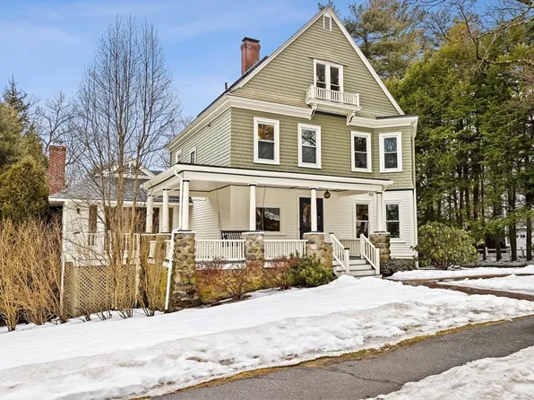 90 Brook St, Wellesley, MA 02482