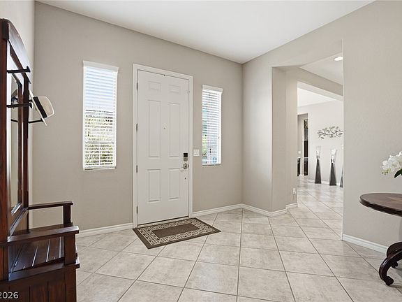 4th image of 492 Heritage Bridge Ave