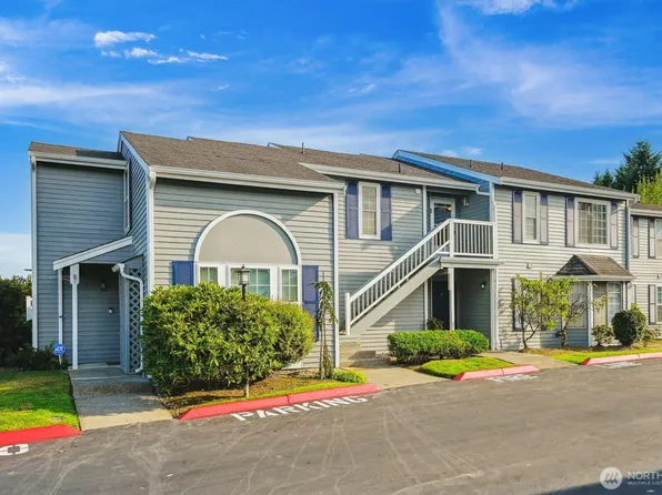 5813 S 238th CT #F2, Kent, WA 98032