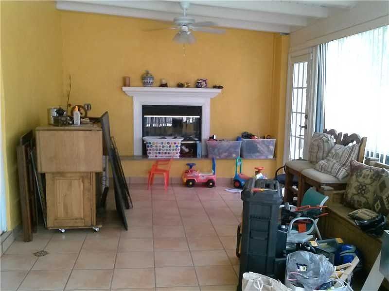 2nd image of 13214 SW 13th St