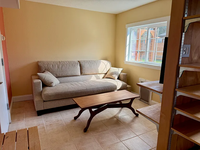 1419 Airport Heights Dr — Photo 11