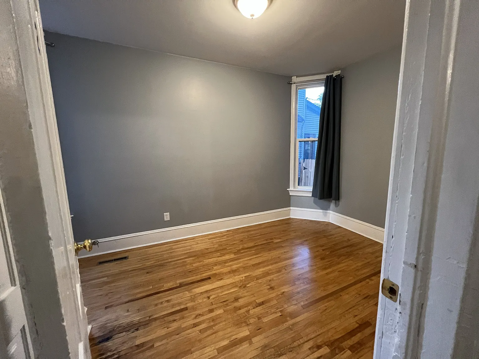 6 bed, 1936 sqft, $635 — Photo 4