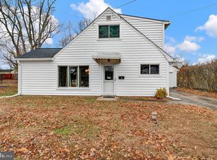 51 Farrell Ave, Ewing, NJ 08618