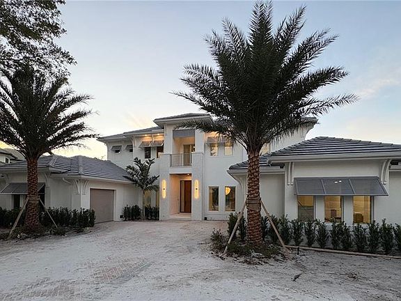 2nd image of 1985 Crayton RD