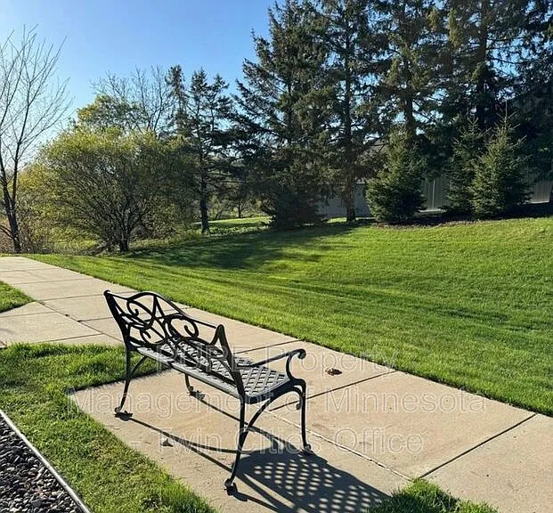 7807 Madelyn Creek Dr — Photo 16