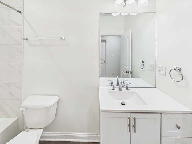 6233 S Langley Ave #1N — Photo 4