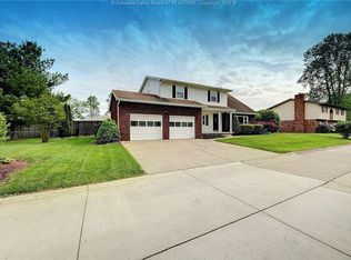 126 Rolling Acres, Winfield, WV 25213