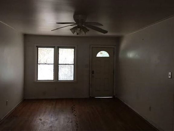 4th image of 7200 SE 15th St